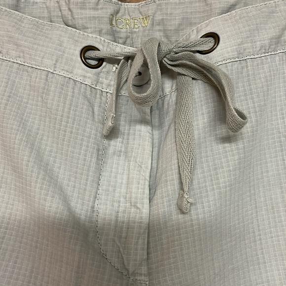 J. Crew size 10 Mid-rise Favorite Fit 100% Cotton Gray Cargo Pants with Pockets - Picture 5 of 15